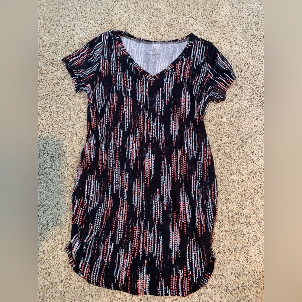 Motherhood Black and Blue Patterned Short Sleeve Tee